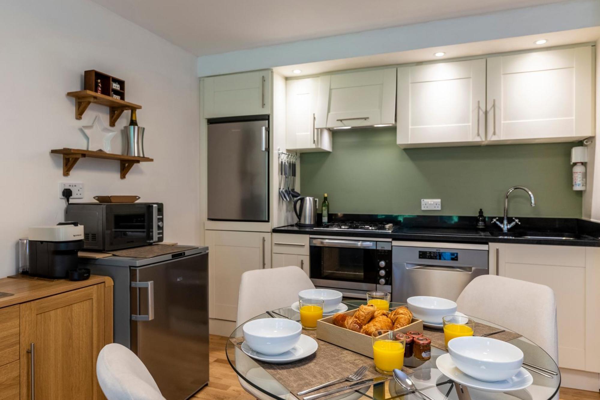 Raven Wing Apartments - Highland Club Scotland Форт Аугустус Экстерьер фото