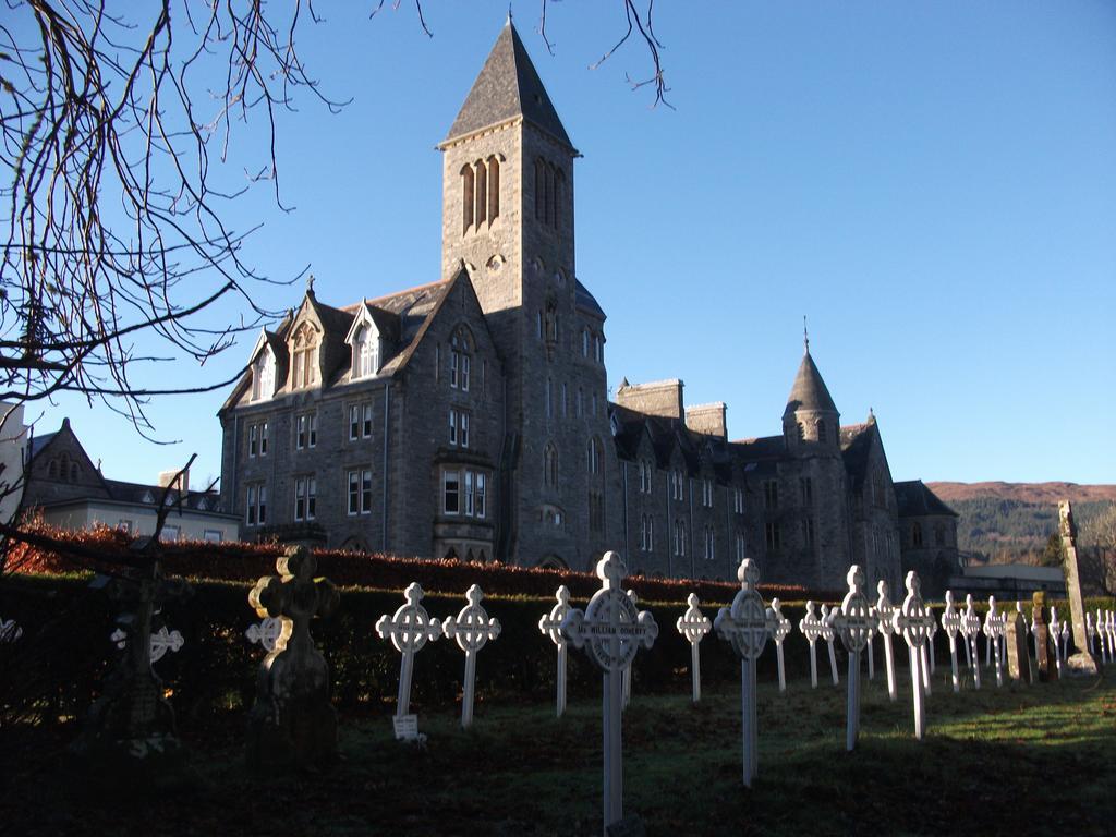 Raven Wing Apartments - Highland Club Scotland Форт Аугустус Номер фото